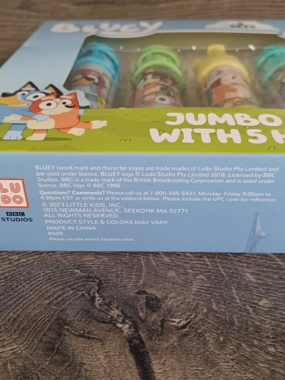 New In Sealed Box Bluey Jumbo Chalk Set 5 Holders & Jumbo Chalk Sticks